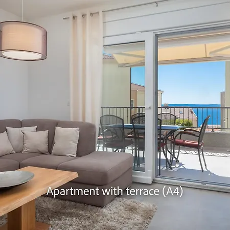 La Adriatique Apartment *